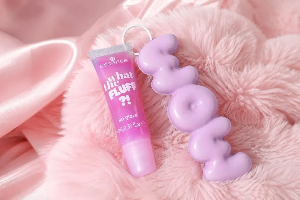 What The Fluff?! Lip Glaze Essence 